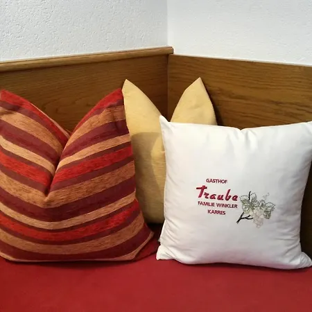 Traube 2* Karres