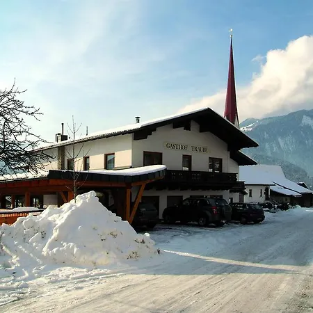 Traube Gasthof 2*