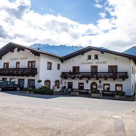 Traube Penzion Karres